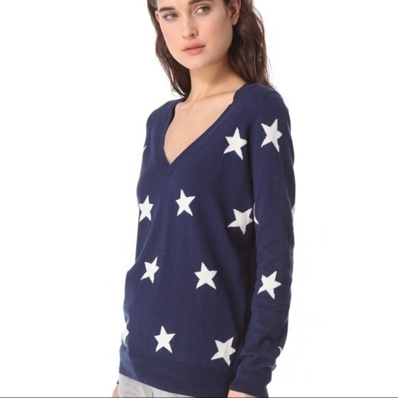 Wallace • Navy Blue White Star V Neck Sweater - Picture 1 of 5